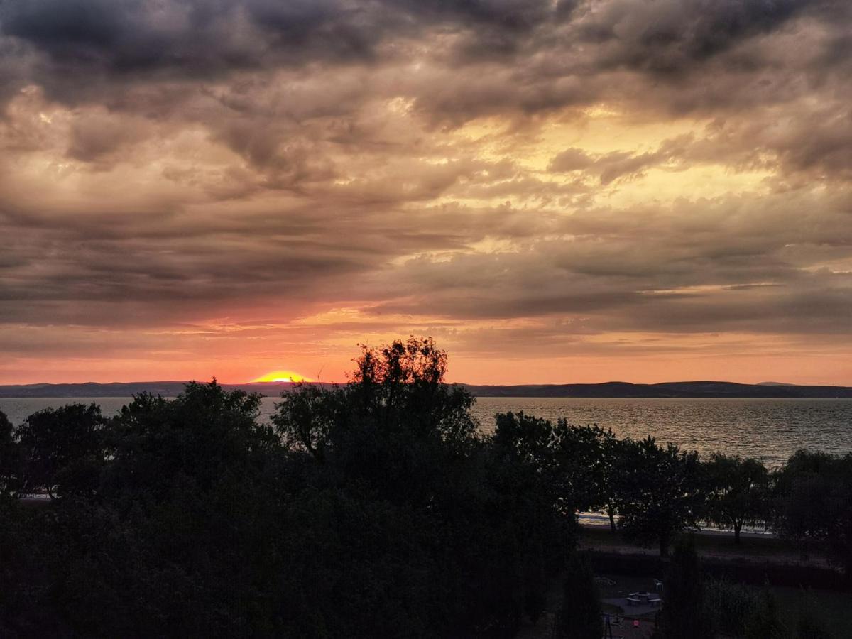 Szin-Aranyhid Apartman Siofok Dış mekan fotoğraf